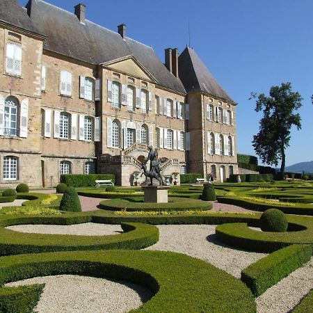 Hotel De Bourgogne La Clayette Экстерьер фото